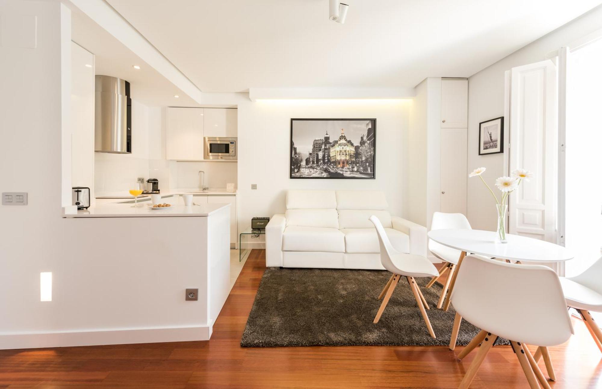 Santa Ana Plaza Apartment Madrid Bilik gambar