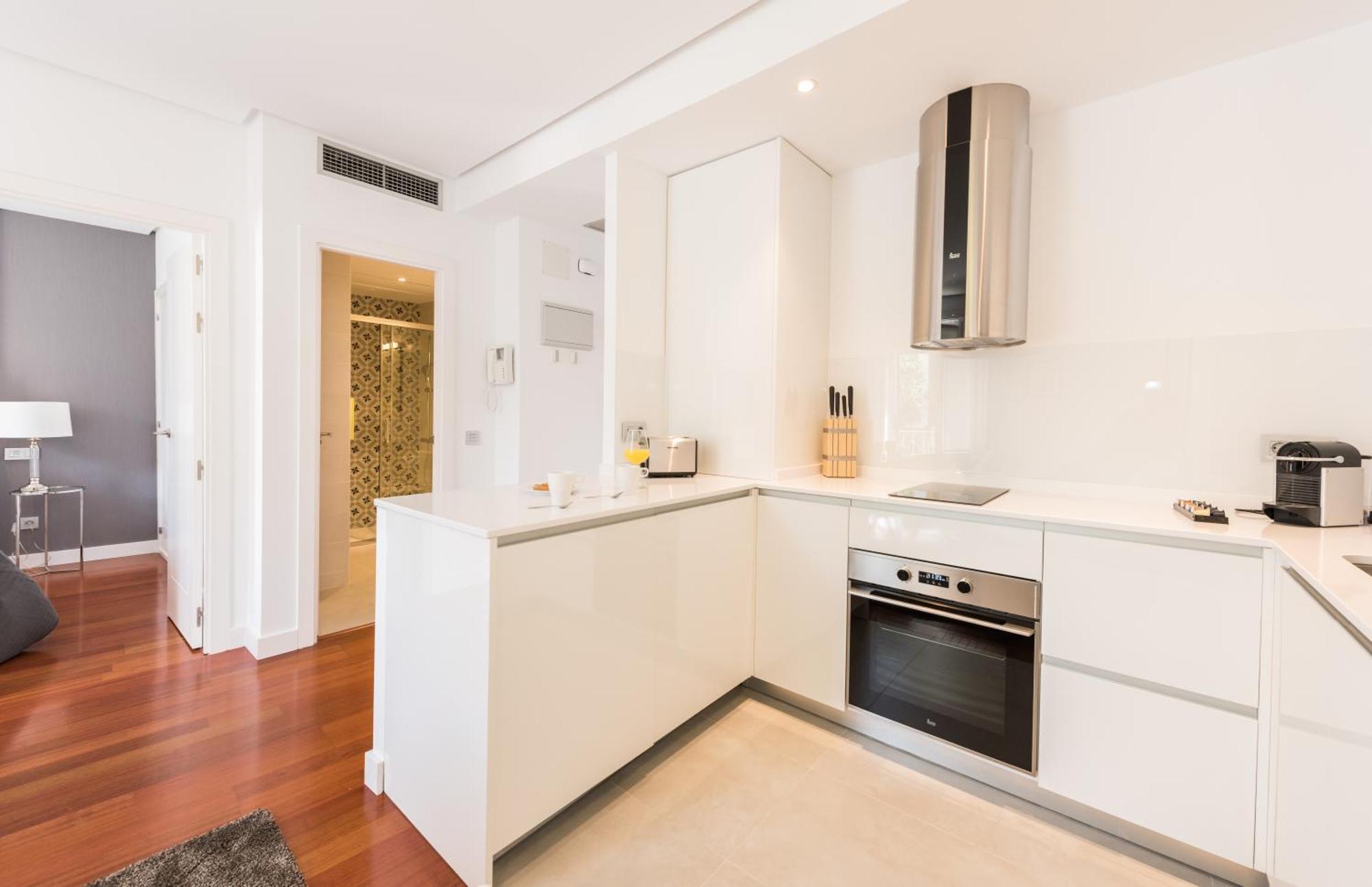 Santa Ana Plaza Apartment Madrid Bilik gambar