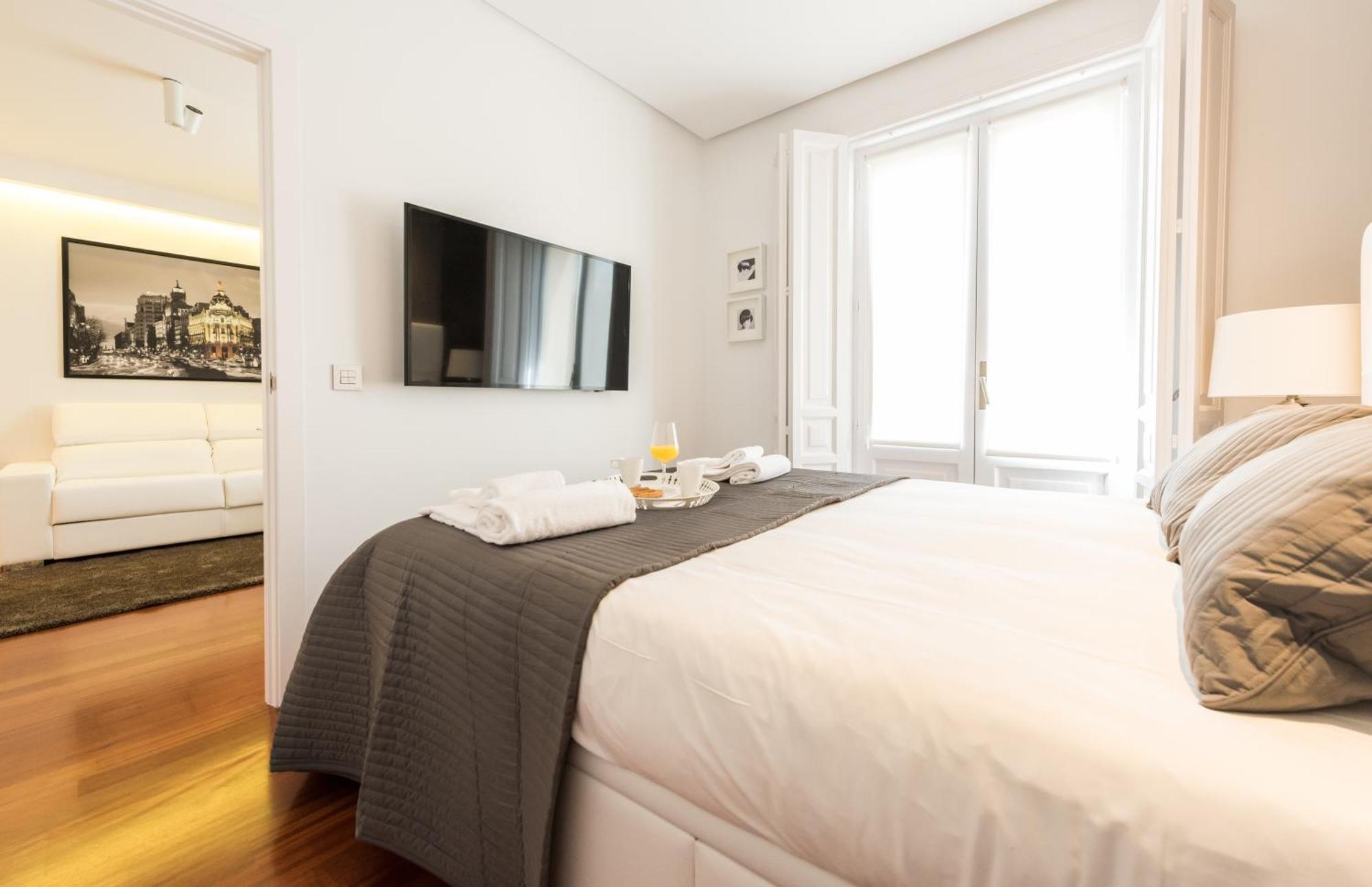 Santa Ana Plaza Apartment Madrid Bilik gambar