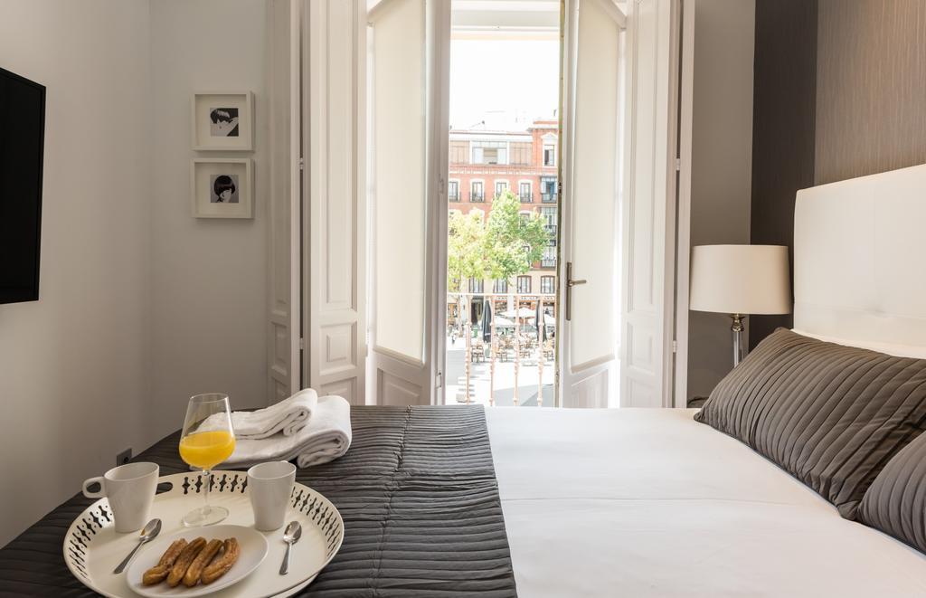 Santa Ana Plaza Apartment Madrid Luaran gambar