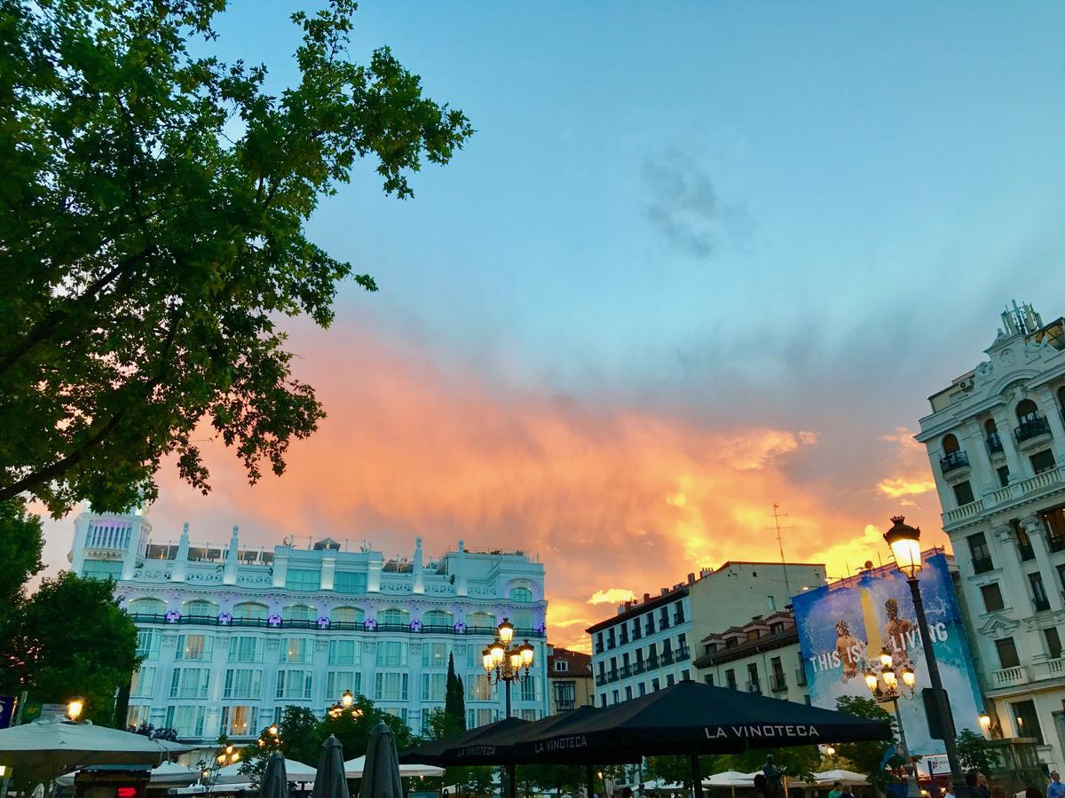 Santa Ana Plaza Apartment Madrid Luaran gambar
